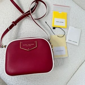 Popular item! Authentic Marc Jacobs Corssbody Camera Bag.